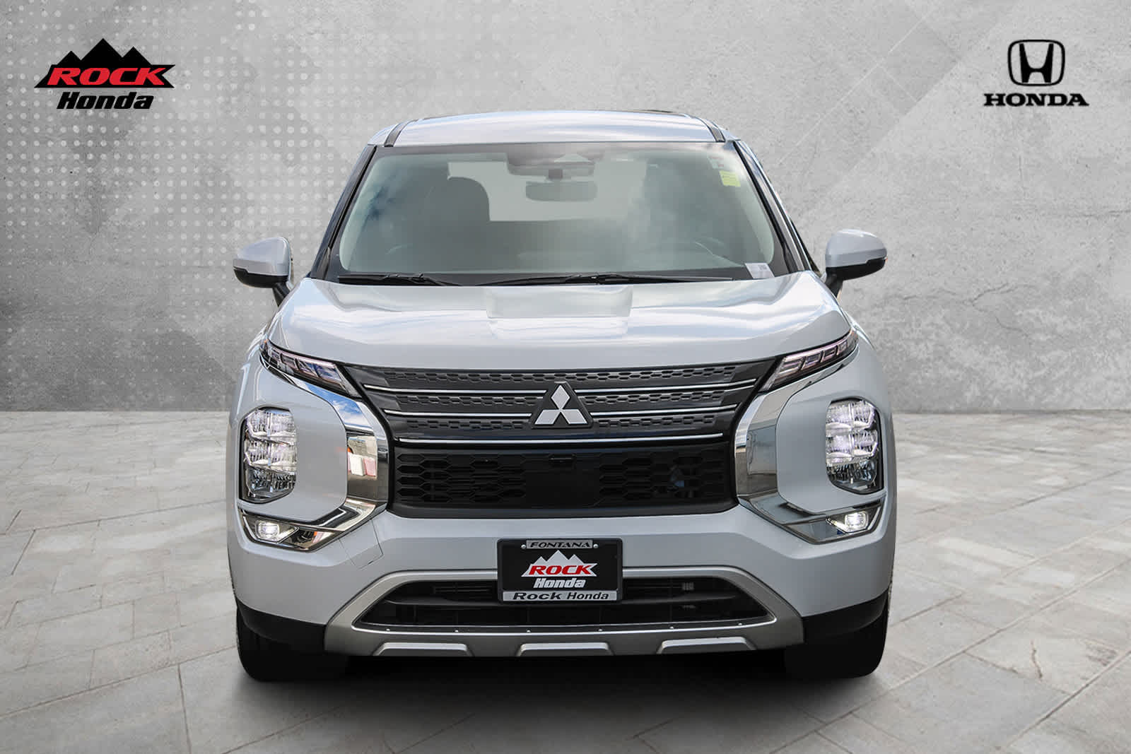 2023 Mitsubishi Outlander SE Special Edition 2