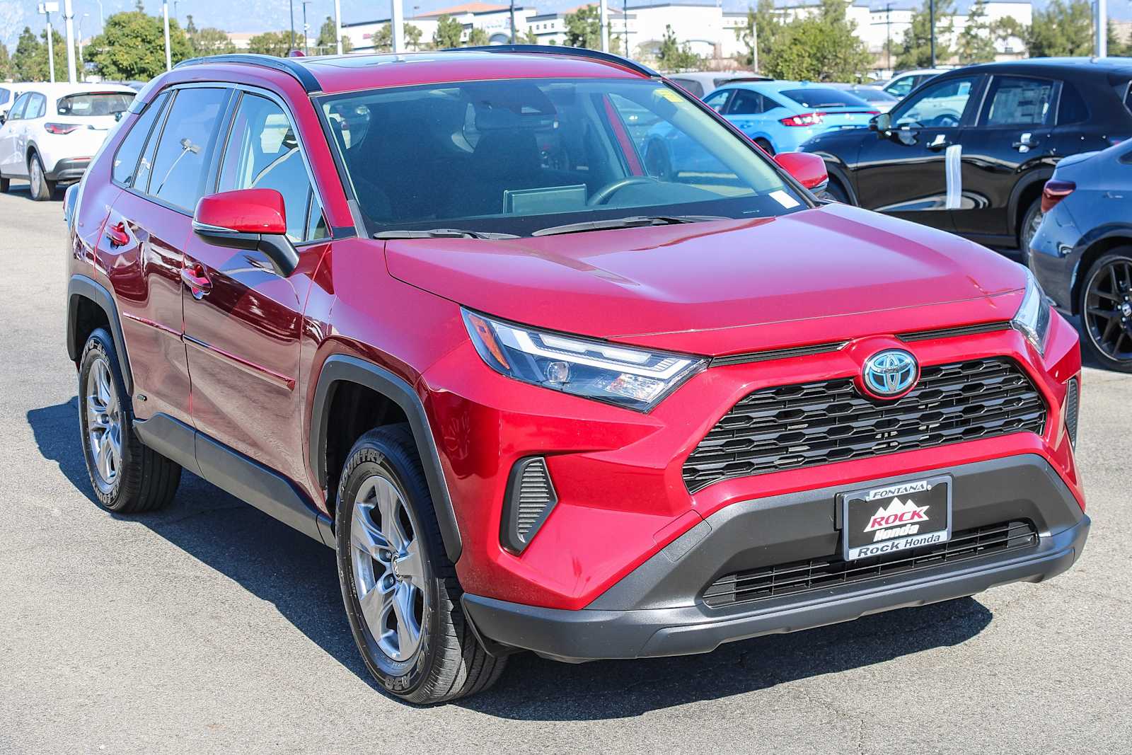 2023 Toyota RAV4 Hybrid XLE 3