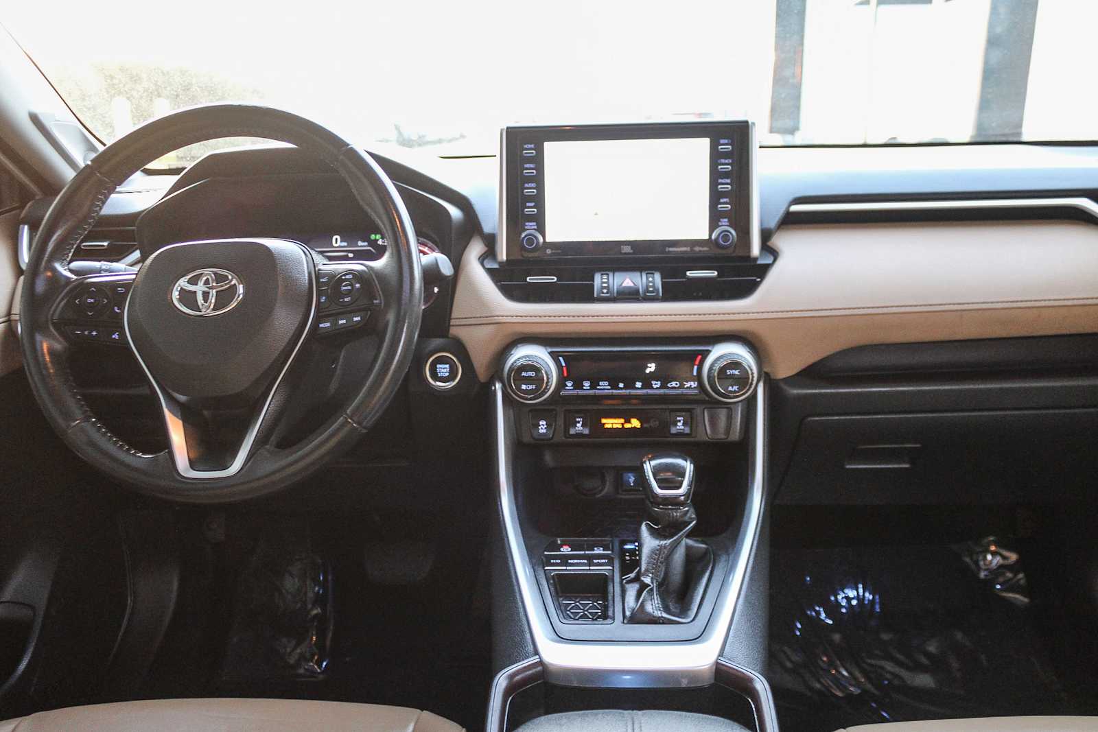 2020 Toyota RAV4 Limited 12