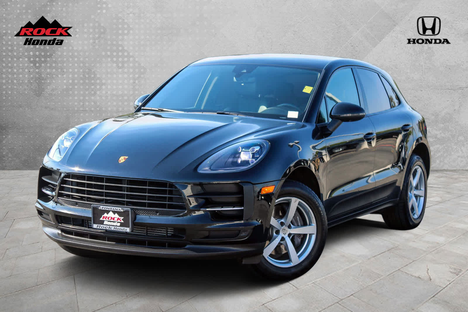 2021 Porsche Macan BASE 1