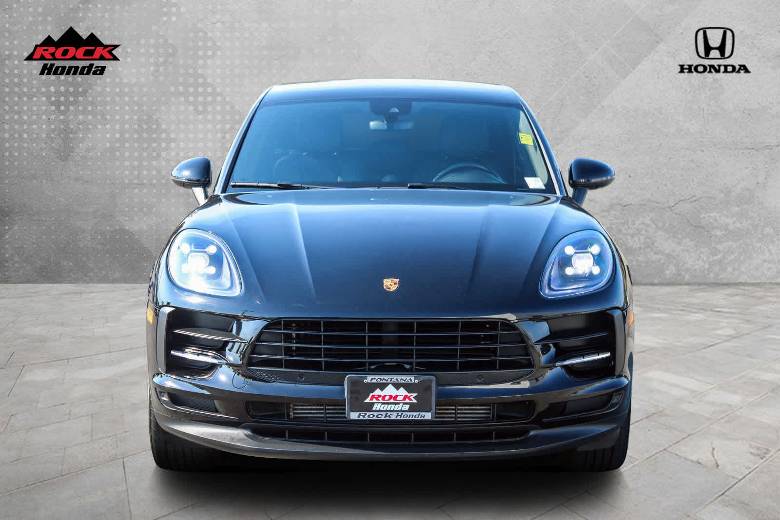 2021 Porsche Macan BASE 2