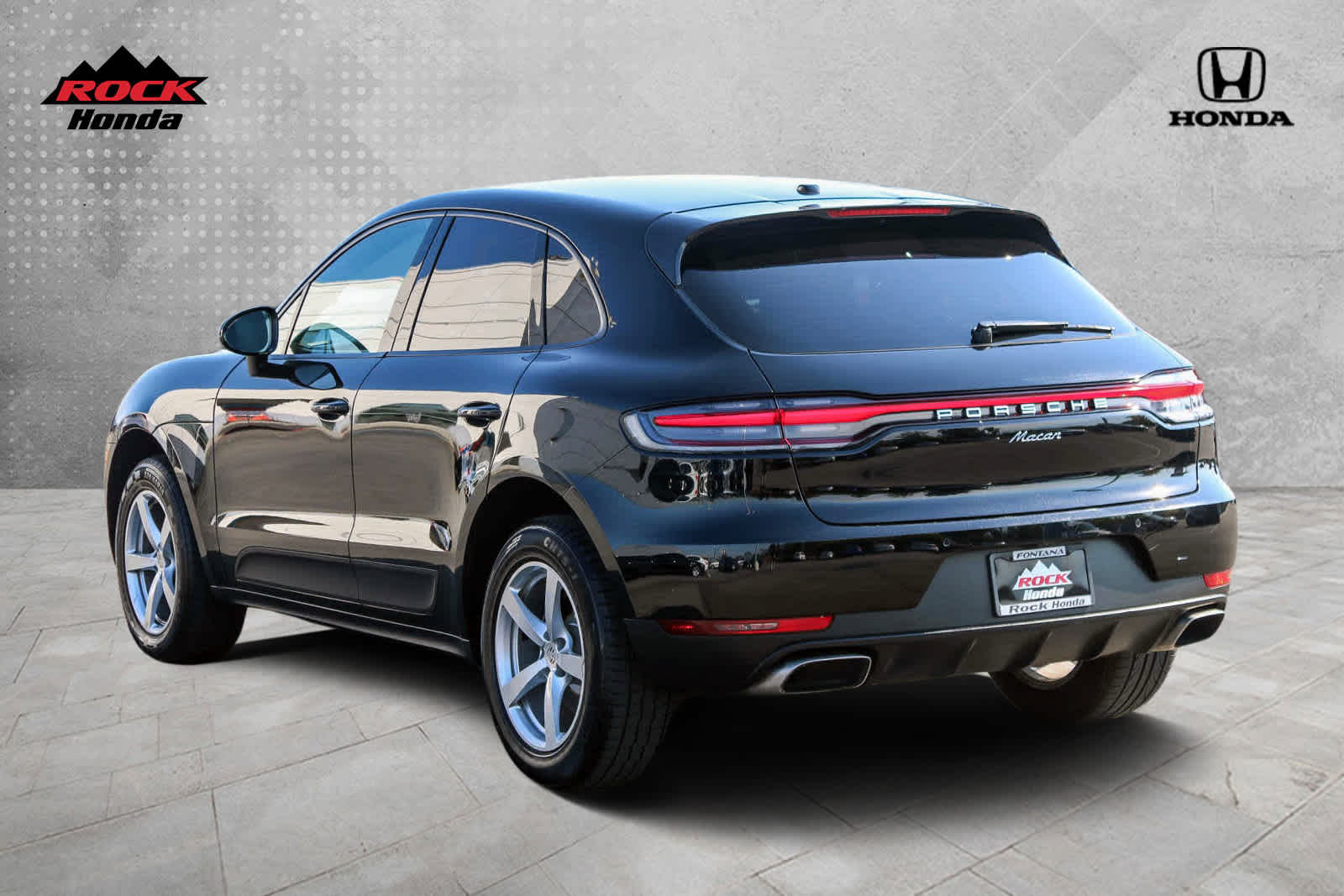 2021 Porsche Macan BASE 4