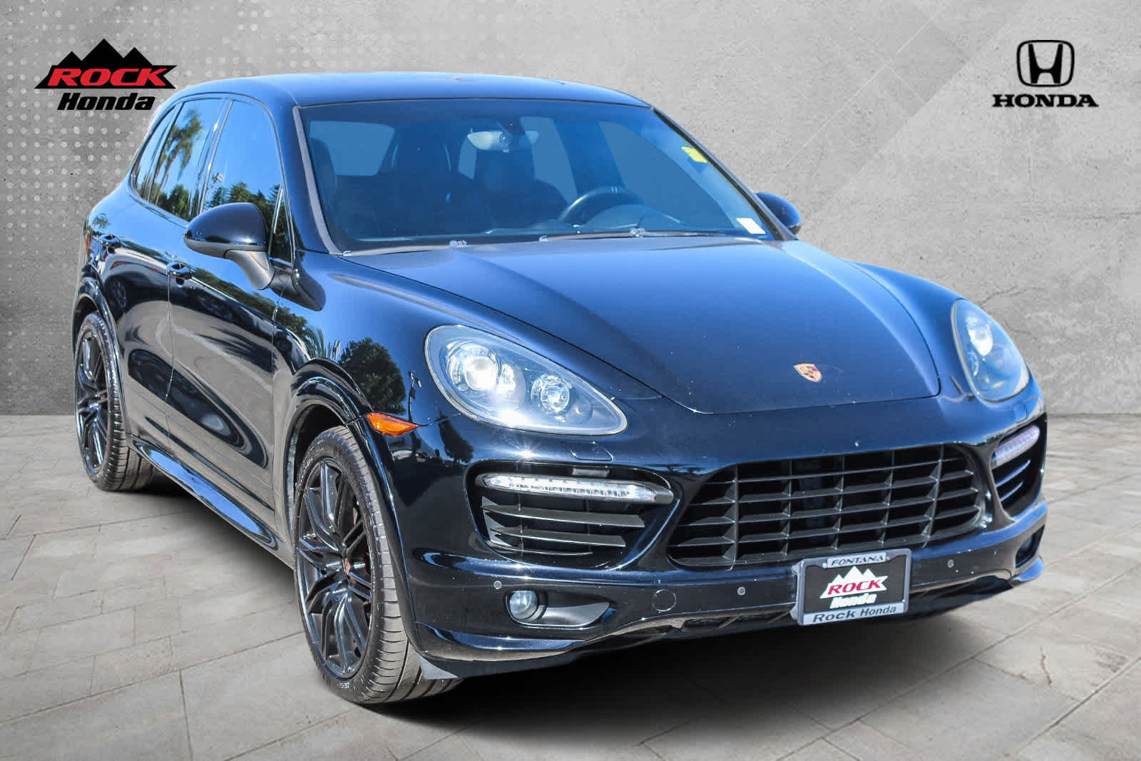 2013 Porsche Cayenne GTS 3