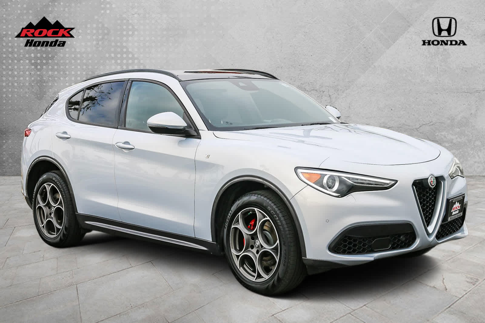 2022 Alfa Romeo Stelvio Ti 3