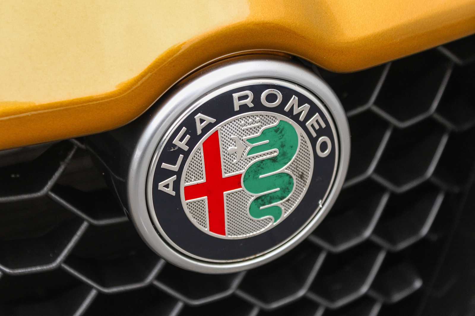 2022 Alfa Romeo Stelvio Veloce 5