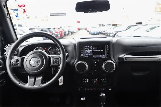 2017 Jeep Wrangler Unlimited Sport 12