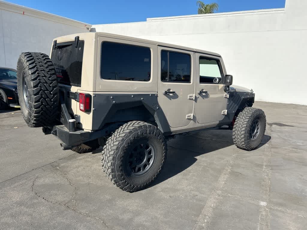 2016 Jeep Wrangler Unlimited Sahara 5