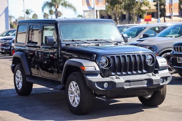 2023 Jeep Wrangler Sport 3