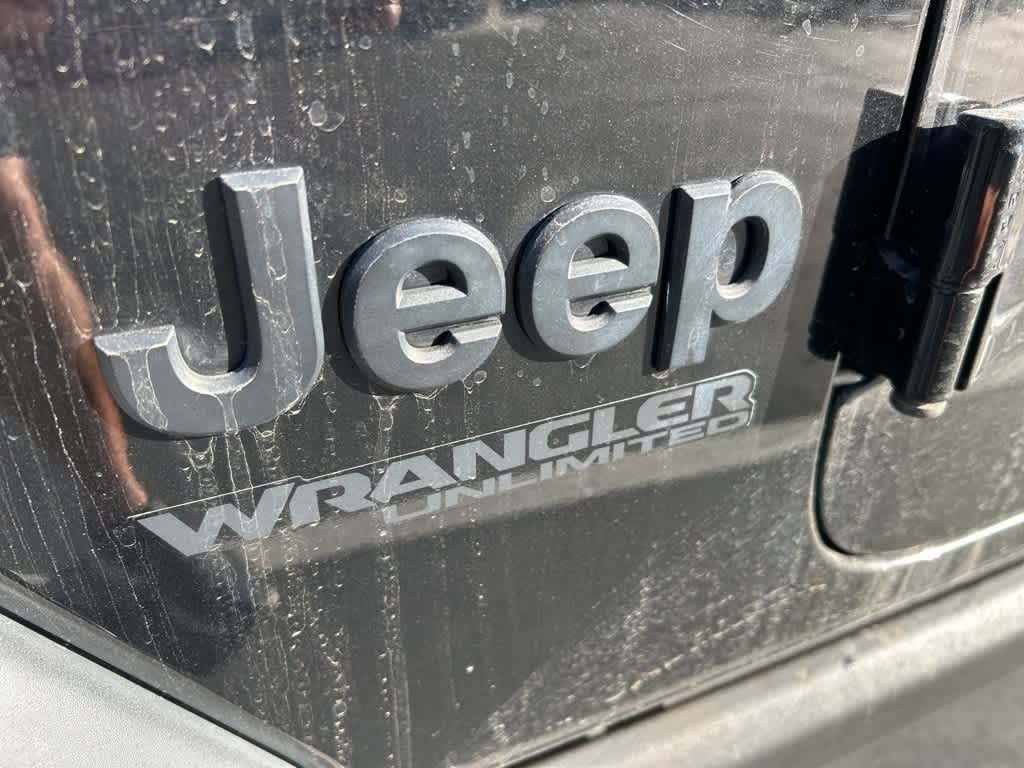 2020 Jeep Wrangler Unlimited Willys 12