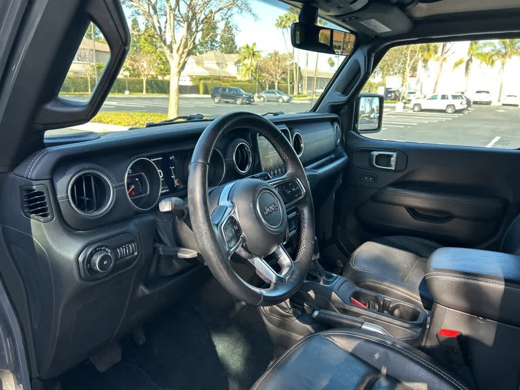 2018 Jeep Wrangler Unlimited Sahara 21