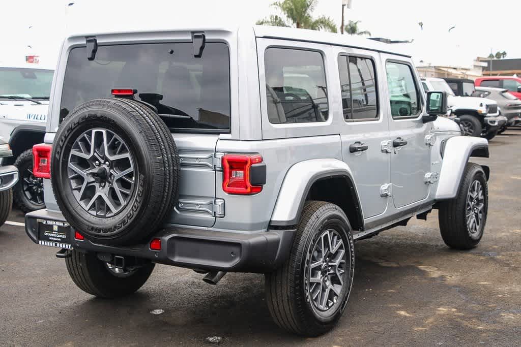 2024 Jeep Wrangler Sahara 6