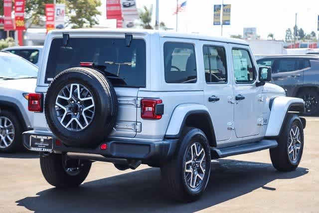 2024 Jeep Wrangler Sahara 6