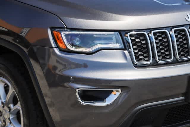 2021 Jeep Grand Cherokee Laredo E 4