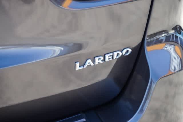 2021 Jeep Grand Cherokee Laredo E 10