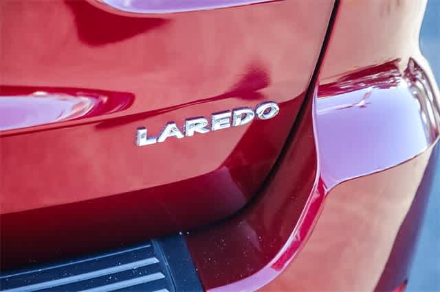 2021 Jeep Grand Cherokee Laredo X 8