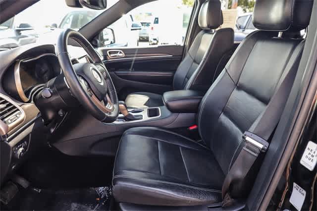 2017 Jeep Grand Cherokee Limited 19