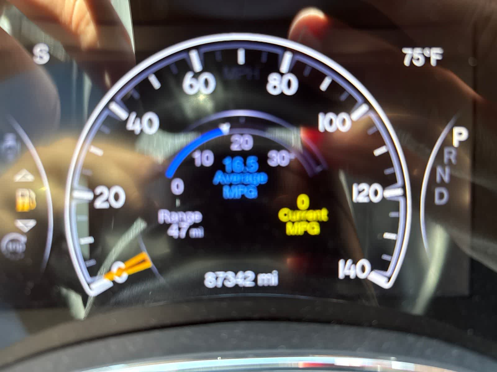 Used 2018 Diamond Black Crystal Pearlcoat Jeep Overland image 32