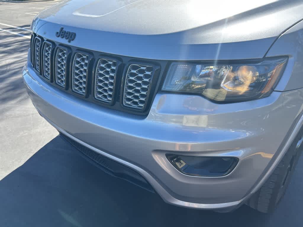 2018 Jeep Grand Cherokee Altitude 9