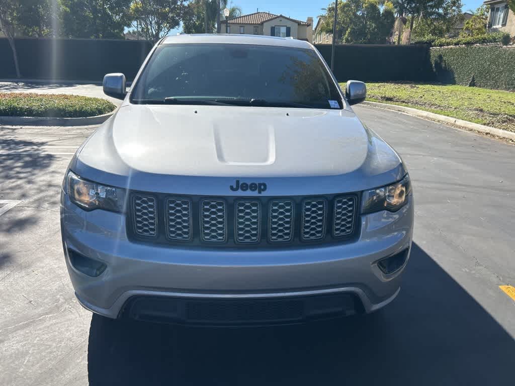 2018 Jeep Grand Cherokee Altitude 8