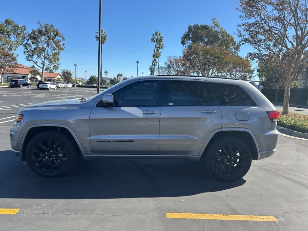 2018 Jeep Grand Cherokee Altitude 2