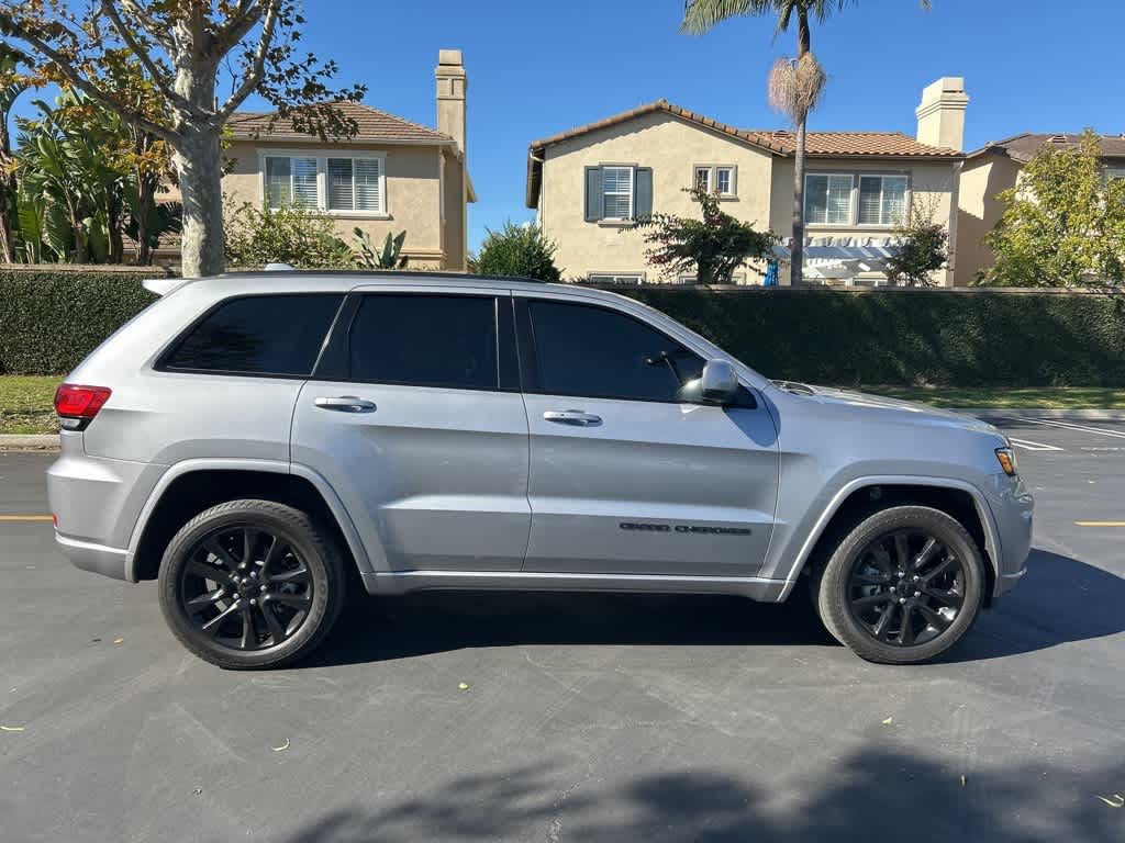 2018 Jeep Grand Cherokee Altitude 6