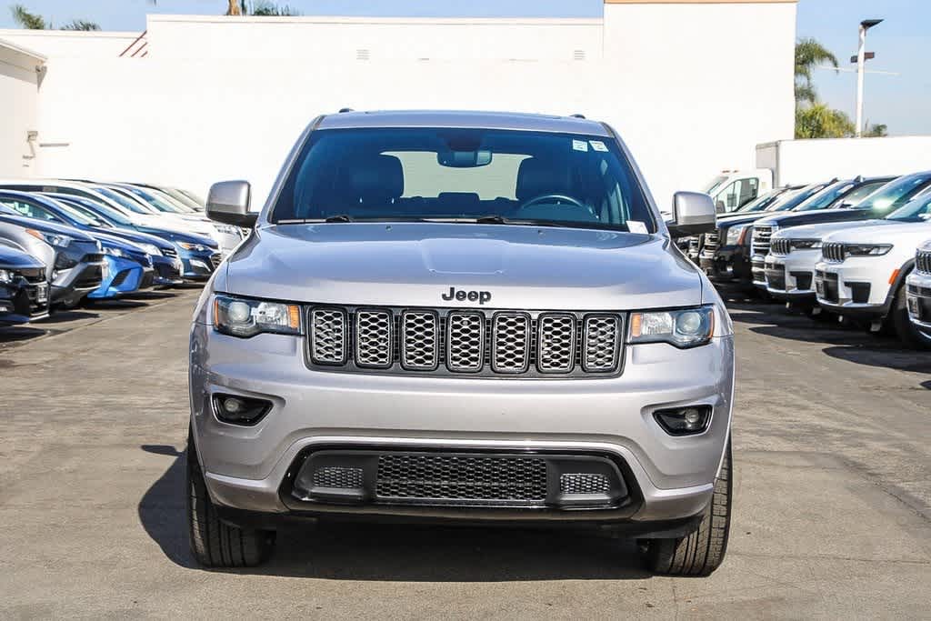 2018 Jeep Grand Cherokee Altitude 5