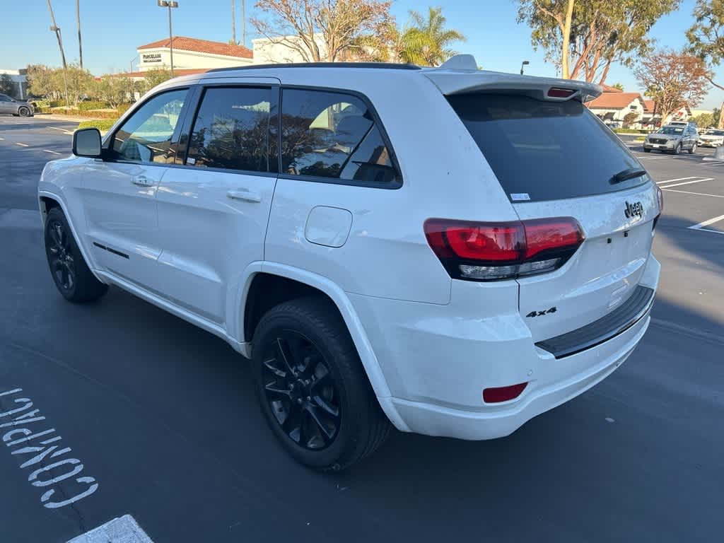 2018 Jeep Grand Cherokee Altitude 3