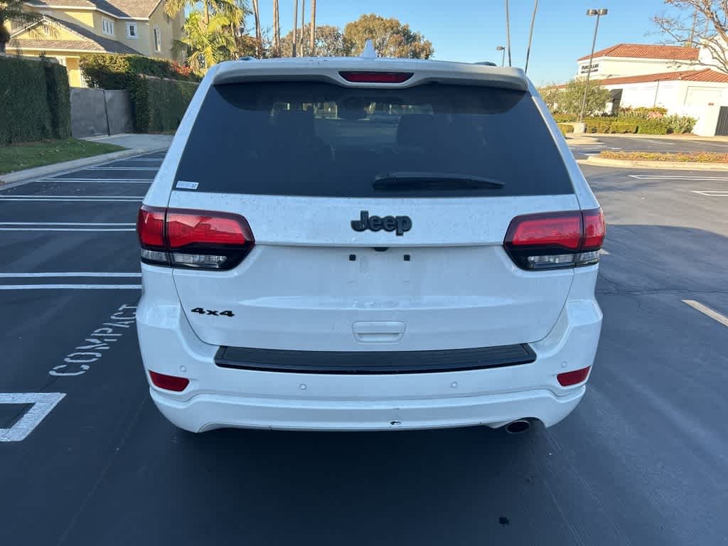 2018 Jeep Grand Cherokee Altitude 4