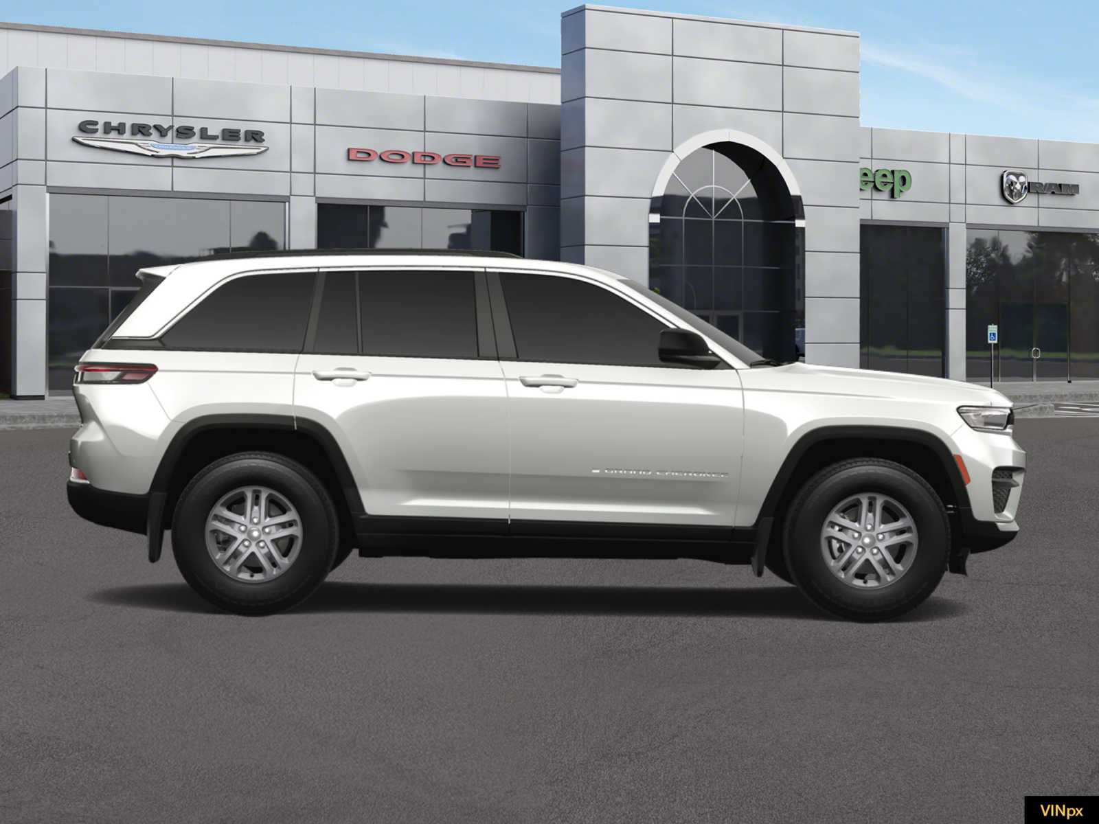 2024 Jeep Grand Cherokee Laredo 9