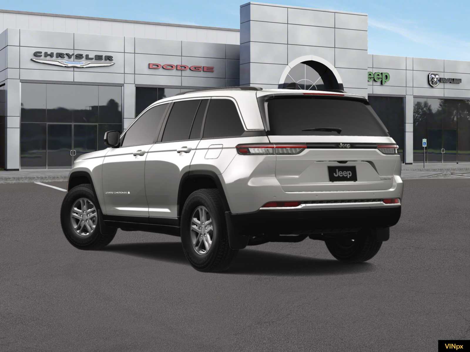 2024 Jeep Grand Cherokee Laredo 5