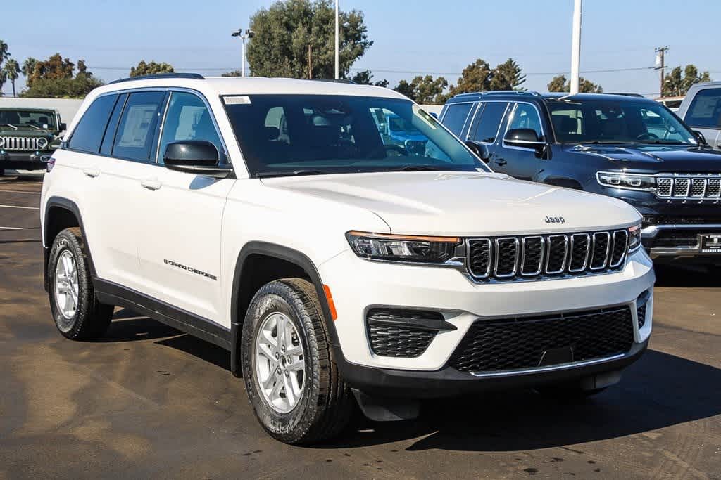 2024 Jeep Grand Cherokee Laredo 5