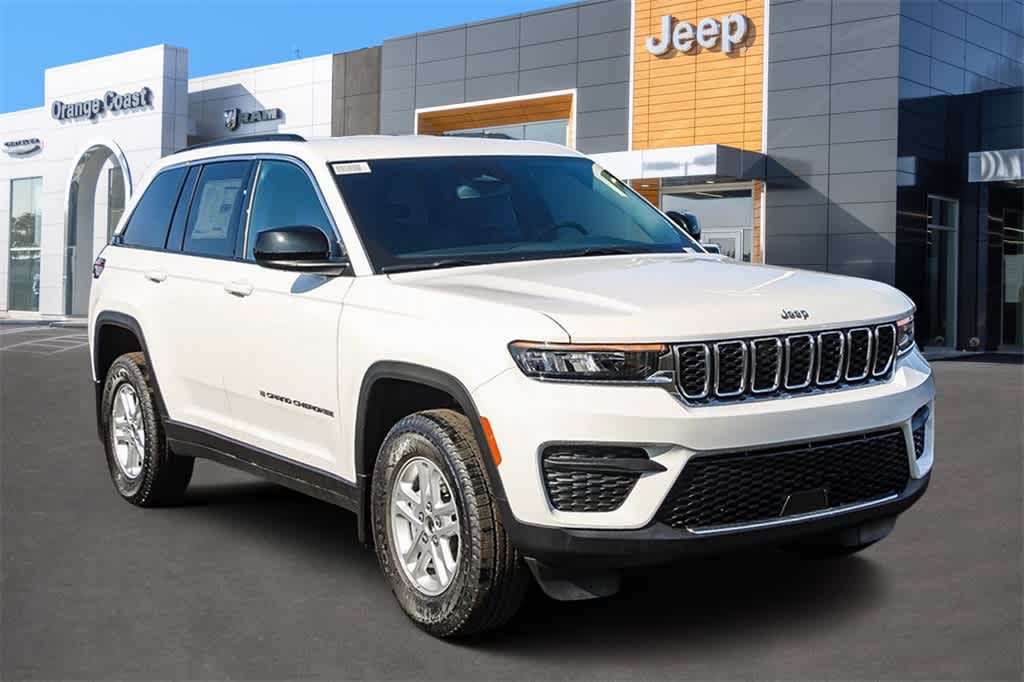 2024 Jeep Grand Cherokee Laredo 5