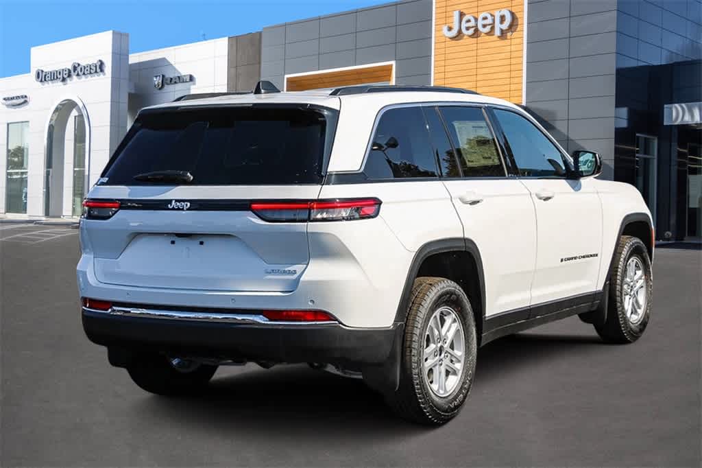 2024 Jeep Grand Cherokee Laredo 4