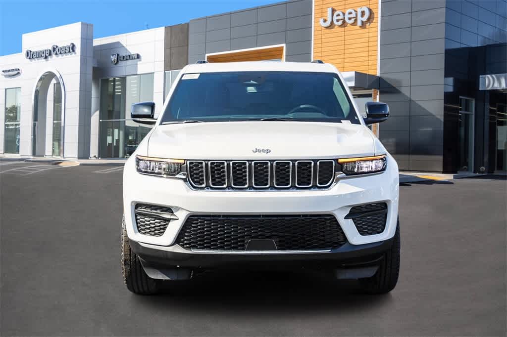 2024 Jeep Grand Cherokee Laredo 6