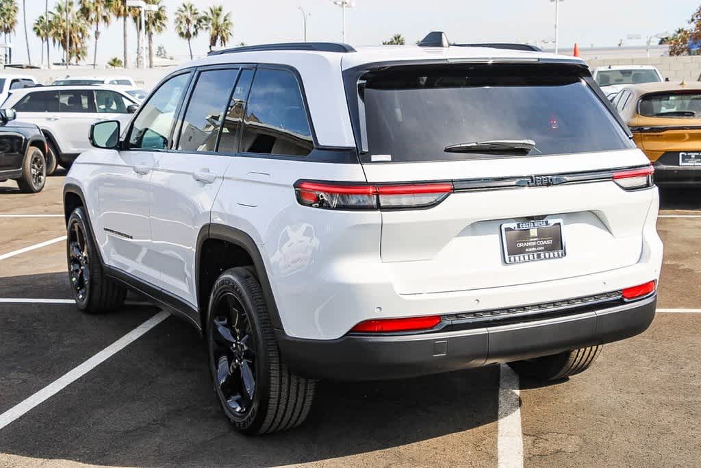 2025 Jeep Grand Cherokee Altitude X 2