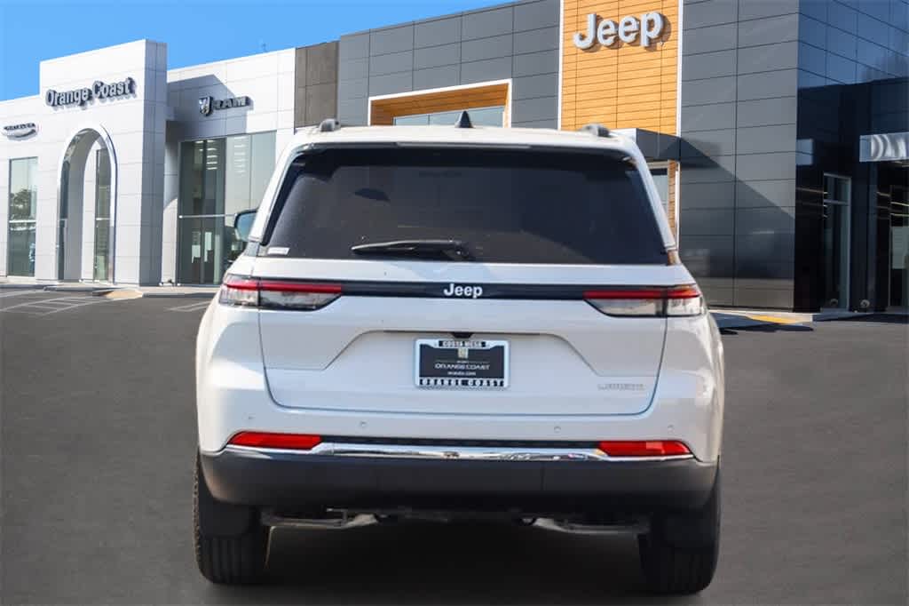 2024 Jeep Grand Cherokee Laredo 5