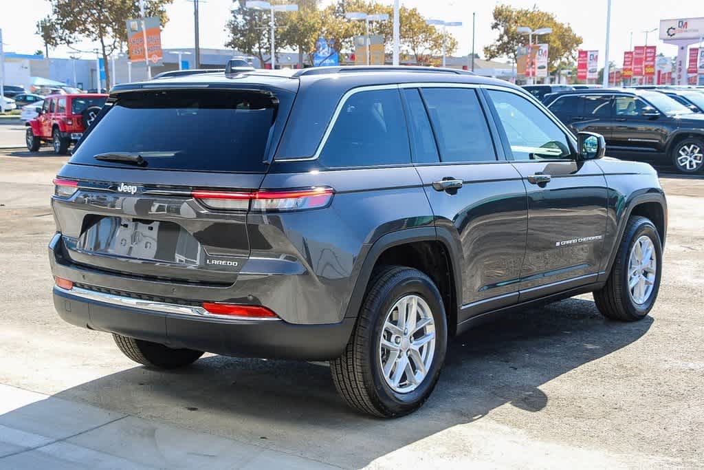 2024 Jeep Grand Cherokee Laredo X 4