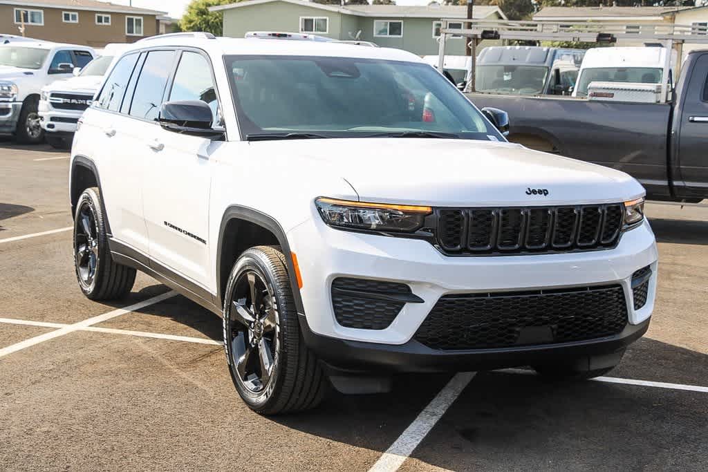 2025 Jeep Grand Cherokee Altitude X 5