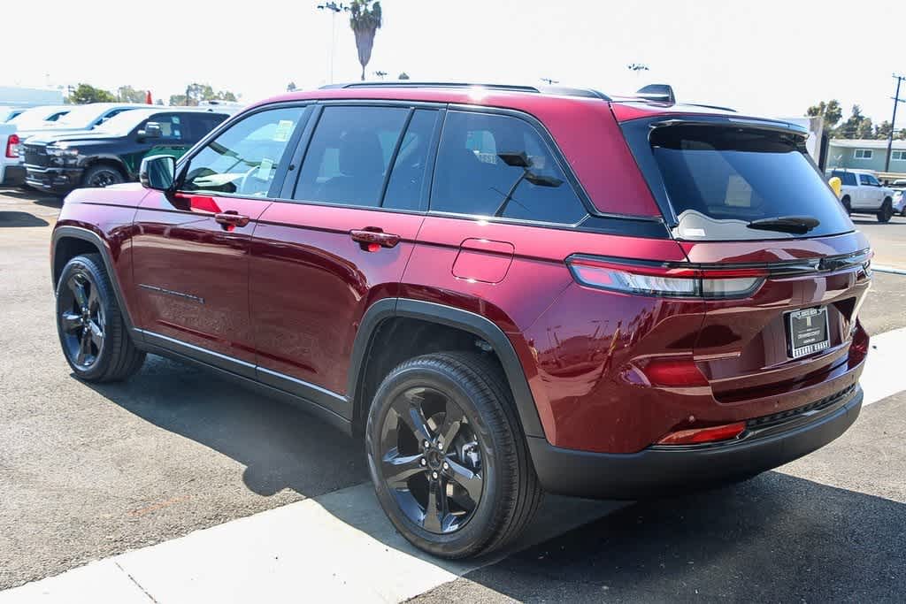 2025 Jeep Grand Cherokee Limited 8