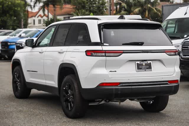 2024 Jeep Grand Cherokee Altitude 8