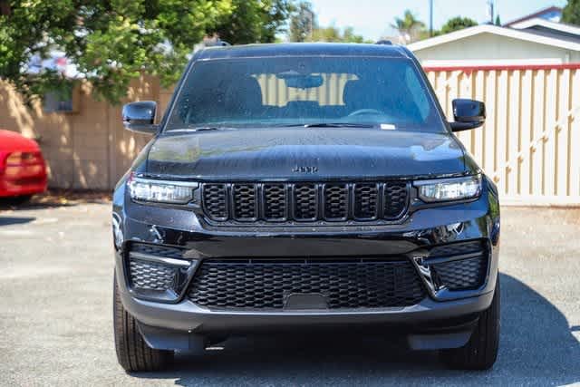 2024 Jeep Grand Cherokee Altitude 2