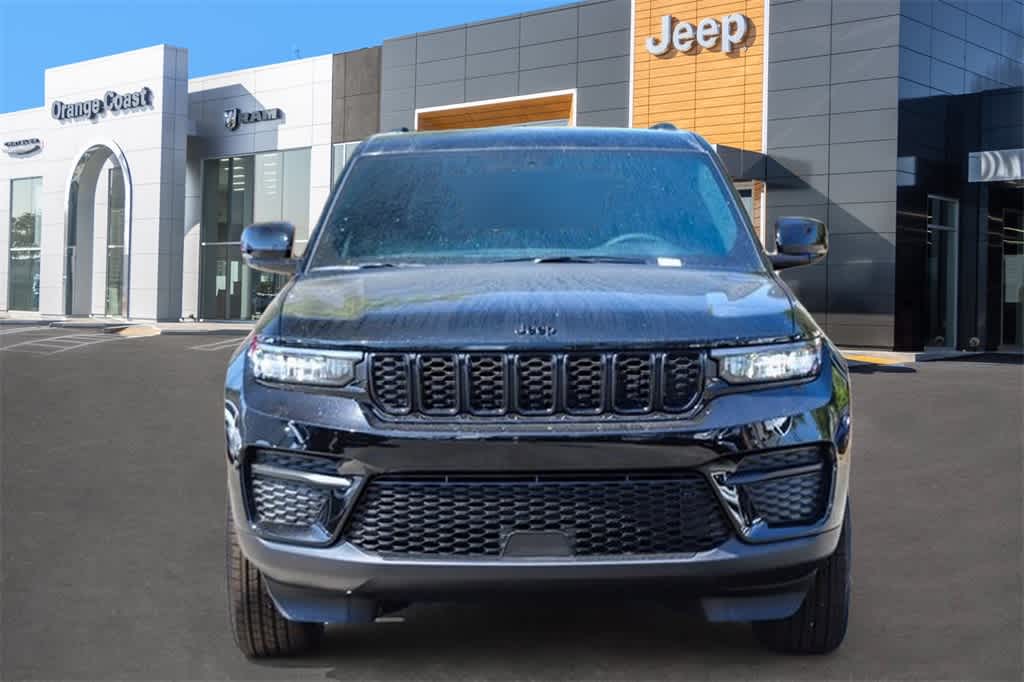 2024 Jeep Grand Cherokee Altitude 2