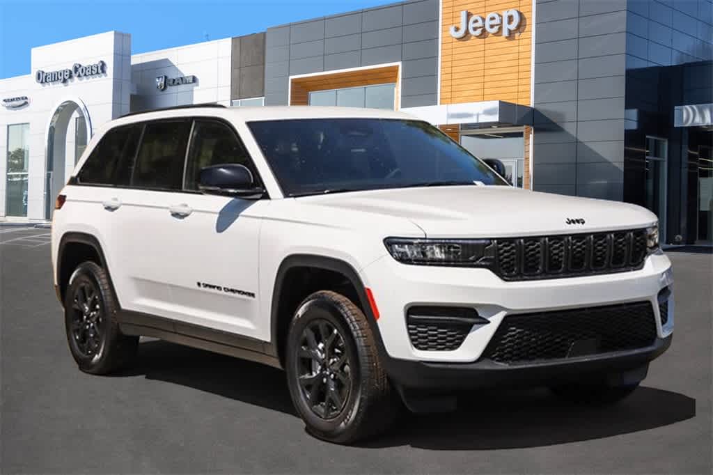 2024 Jeep Grand Cherokee Altitude 3