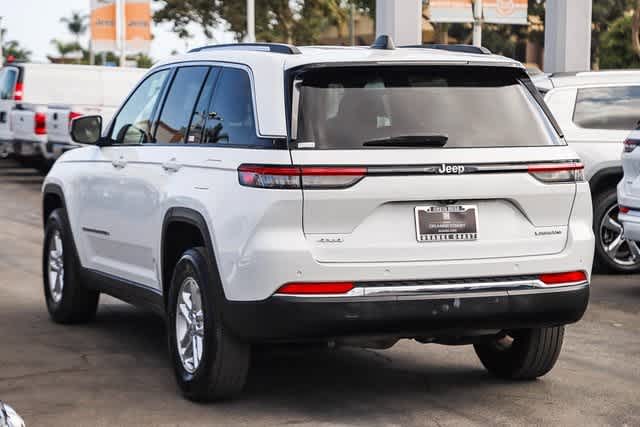 2022 Jeep Grand Cherokee Laredo 8