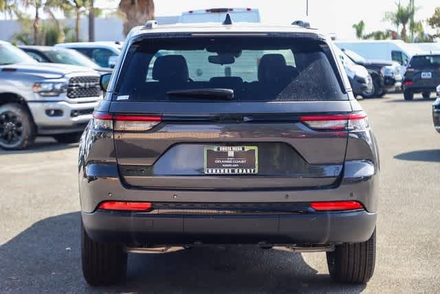 2024 Jeep Grand Cherokee Altitude 7