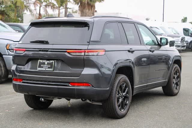 2024 Jeep Grand Cherokee Altitude 7