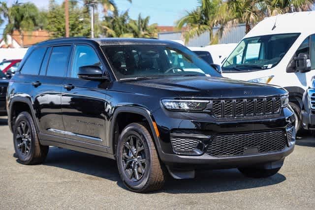 2024 Jeep Grand Cherokee Altitude 3