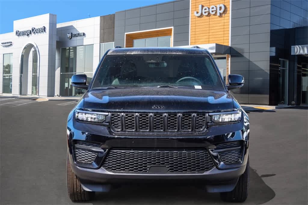 2024 Jeep Grand Cherokee Altitude 2