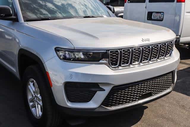 2024 Jeep Grand Cherokee Laredo 5