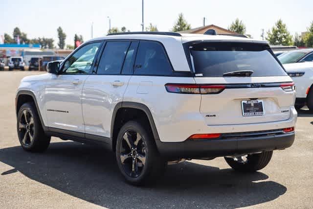 2024 Jeep Grand Cherokee Limited 8